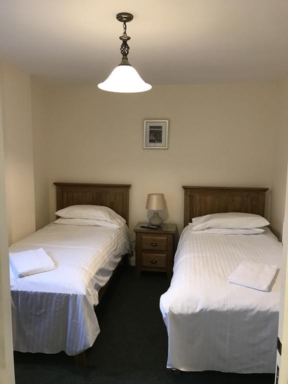 The Dorrington Hotel Halstead  Eksteriør billede